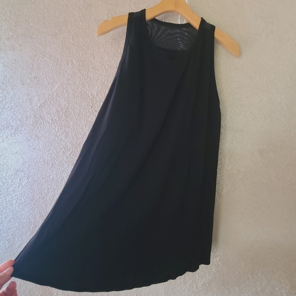 EUC SHEBIRD builtin bra raceback top - Picture 2 of 7